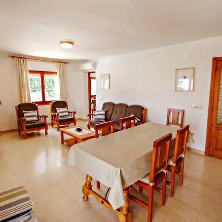 فيلة Laura-29a - Pretty With Garden And Private Pool In