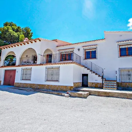 Laura-29a - Pretty With Garden And Private Pool In