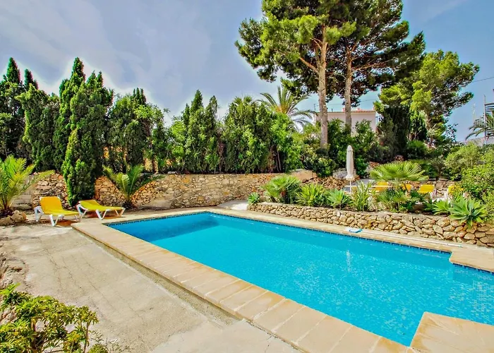 Laura-29a - Pretty With Garden And Private Pool In